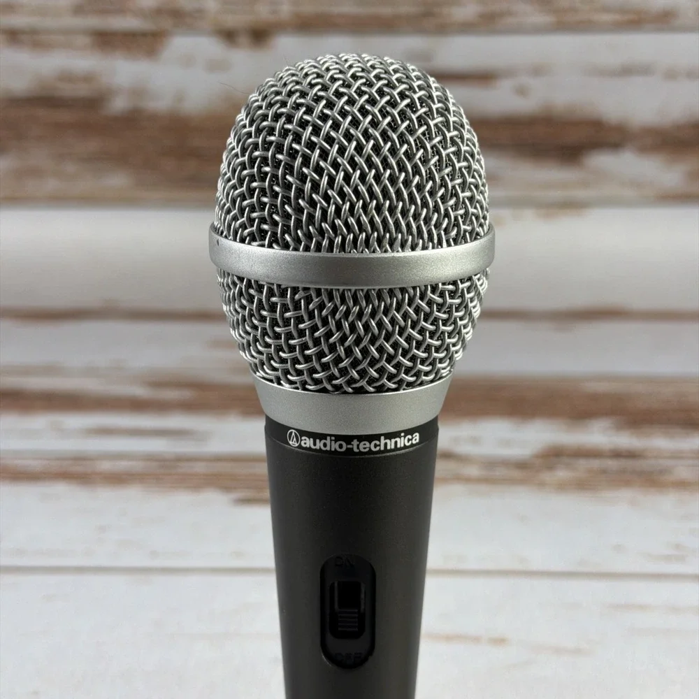 Audio‑Technica ATR1500 XLR Dynamic Vocal Microphone On/Off Switch Used